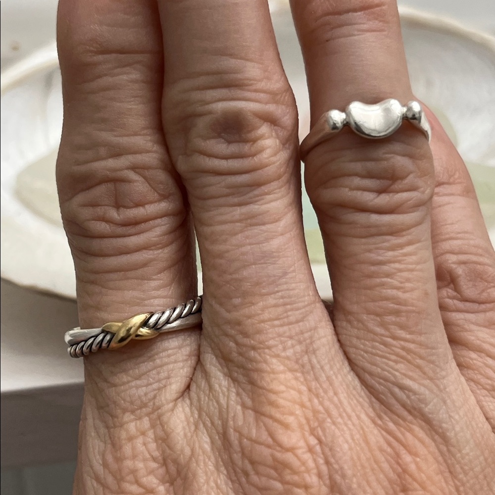 Tiffany & Co. Elsa Peretti Mini Bean Ring - Picture 7 of 7